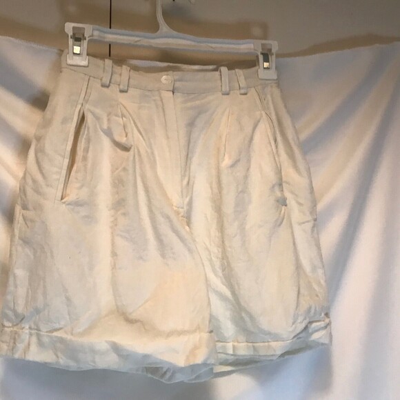 Vintage white bermuda shorts 50% tencel 50% linen size2 waist 24"